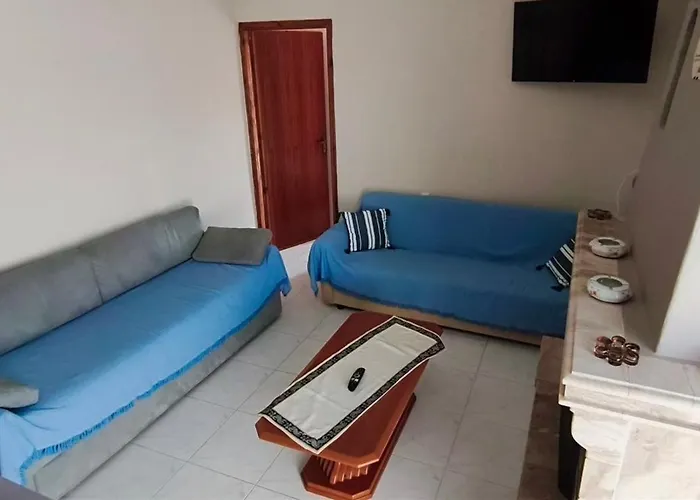 Nina's Cozy Appartamento Chrani