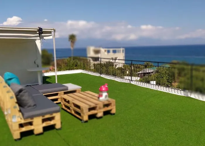 Nina's Cozy Apartamento Chrani