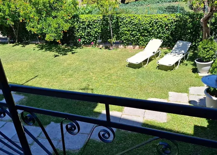 Nina's Cozy Apartamento Chrani